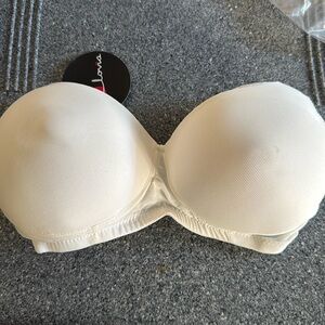 38B • White Wire Free Bra • Clovia